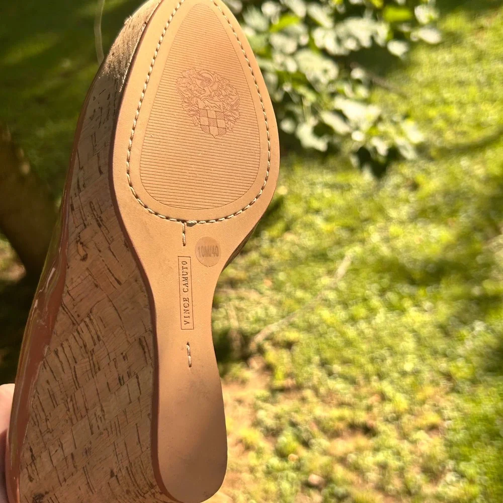 Vince Camuto Wedges Faran Size 10‎ Nude Patent Leather Cork Platform Boho Chic